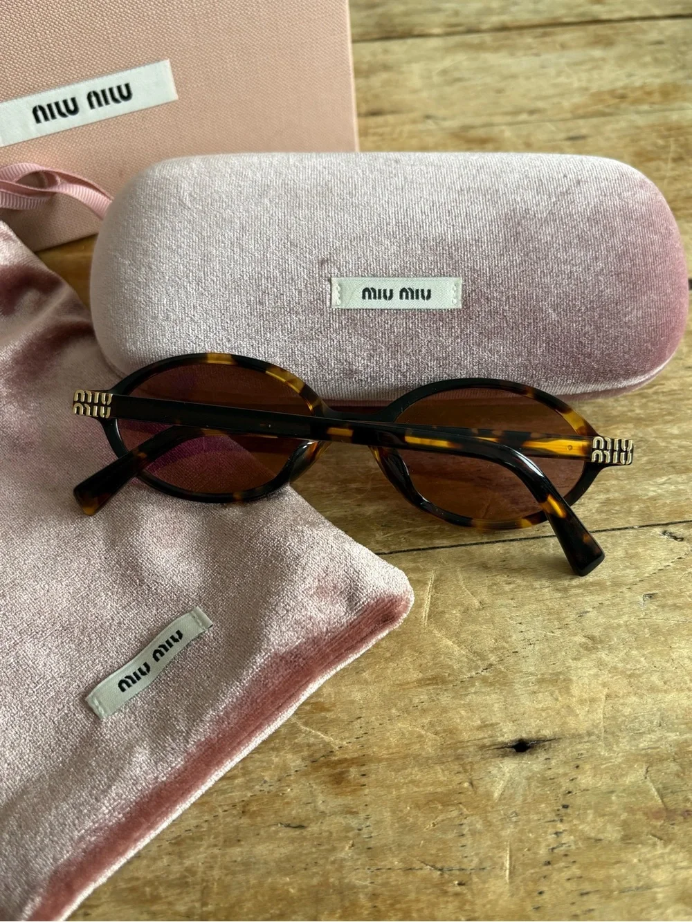 Authentic Miu Miu Regarde SMU 04Z-F Oval Sunglasses Tortoise & pink Complete Set - Picture 2 of 9